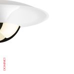 O-Plafon-11196-e-uma-peca-que-se-destaca-pelo-seu-design-clean-e-contemporaneo-simplicidade-e-elegancia-sao-seus-sinonimos.-Fabricado-em-latao-sua-cupula-conica-remete-a-forma-de-um-cogumelo-que-reflete-a-luz-em-um-prato-branco-que-proporciona-uma-iluminacao-suave-e-agradavel.