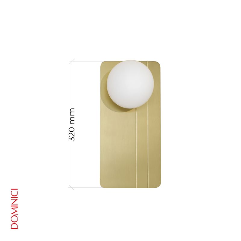 A-Arandela-2776-Domino-G-e-um-classico-da-Dominici-disponivel-nas-versoes-P-e-G.-Seu-design-reflete-a-tradicao-da-marca-combinando-elegancia-e-sofisticacao-com-materiais-nobres-que-garantem-sua-atemporalidade.-Com-estrutura-em-latao-e-acabamento-dourado-ela-exibe-um-brilho-que-valoriza-qualquer-ambiente.-Ja-a-cupula-em-vidro-leitoso-proporciona-uma-iluminacao-suave-e-difusa-criando-uma-atmosfera-acolhedora-e-envolvente.
